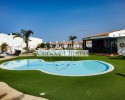 ¡Estupendo apartamento de 1 dormitorio con gran terraza con vistas al mar y 2 piscinas climatizadas!